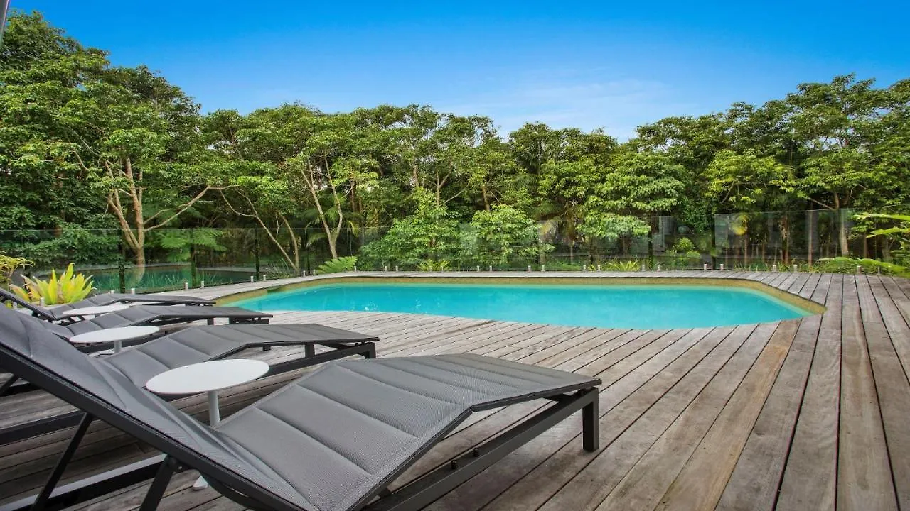 Tranquil Oasis - Walking Distance To Beaches Byron Bay