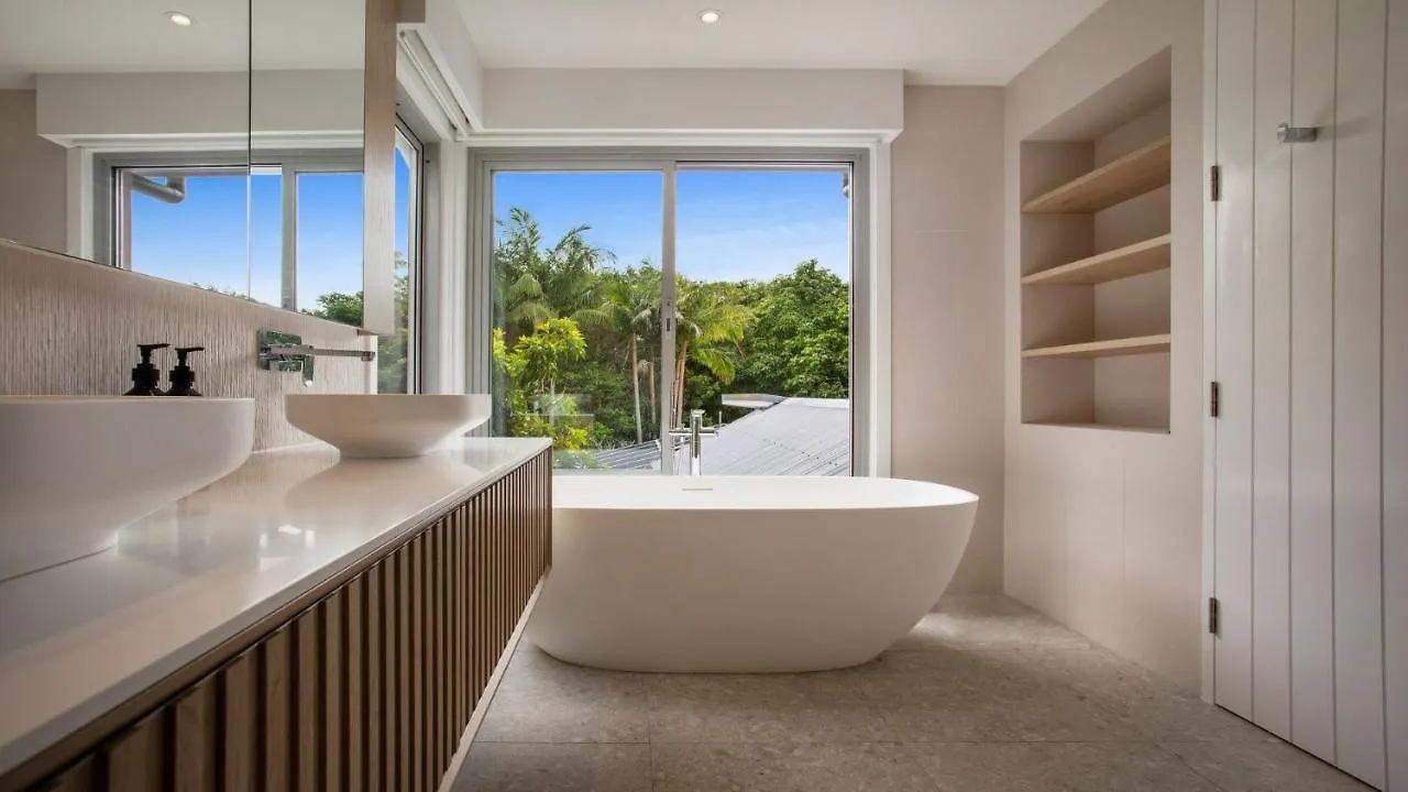 Tranquil Oasis - Walking Distance To Beaches Byron Bay